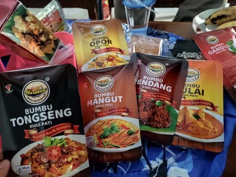 Perjuangan Sukarman Merintis UMKM Bumbu Racik dari Nol