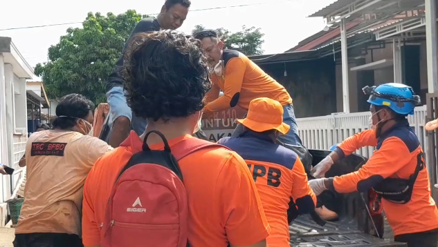 Pria Ditemukan Tewas di Rumah Penuh Sampah di Pati