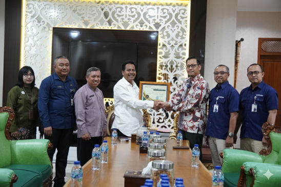 Rembang Raih Penghargaan UHC Prioritas 2025