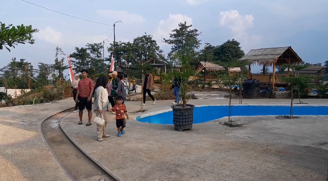 Wisata Sitiluhur Park Ramai Diserbu Pemudik