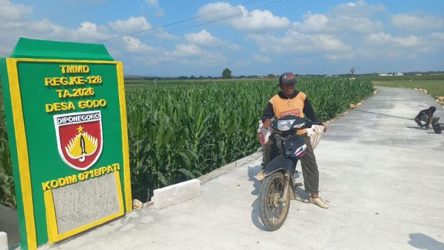 Betonisasi TMMD Godo Mudahkan Distribusi Hasil Panen