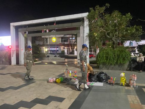 Penertiban PKL di Alun Alun Pati