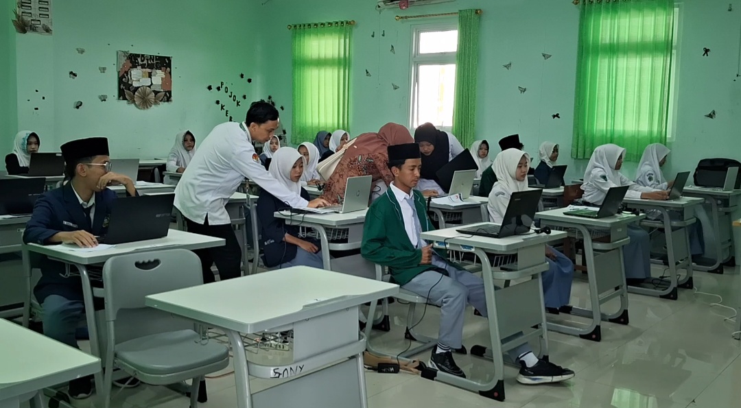 OMI MAN 1 Pati Padukan Sains dan Agama