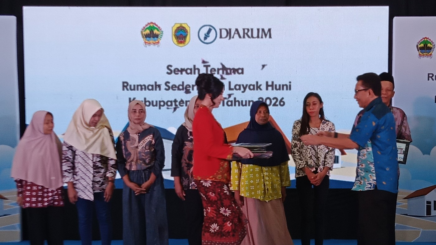 Penghasilan Rp300 Ribu, Warga Dapat Rumah